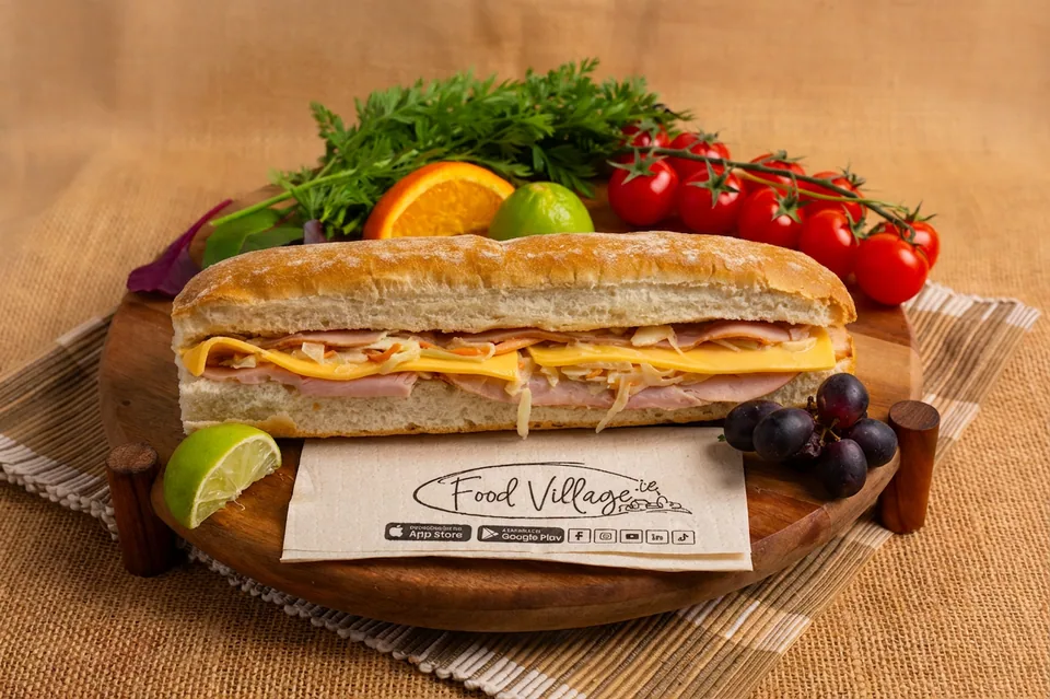 Ham, Cheese & Coleslaw (soft roll)